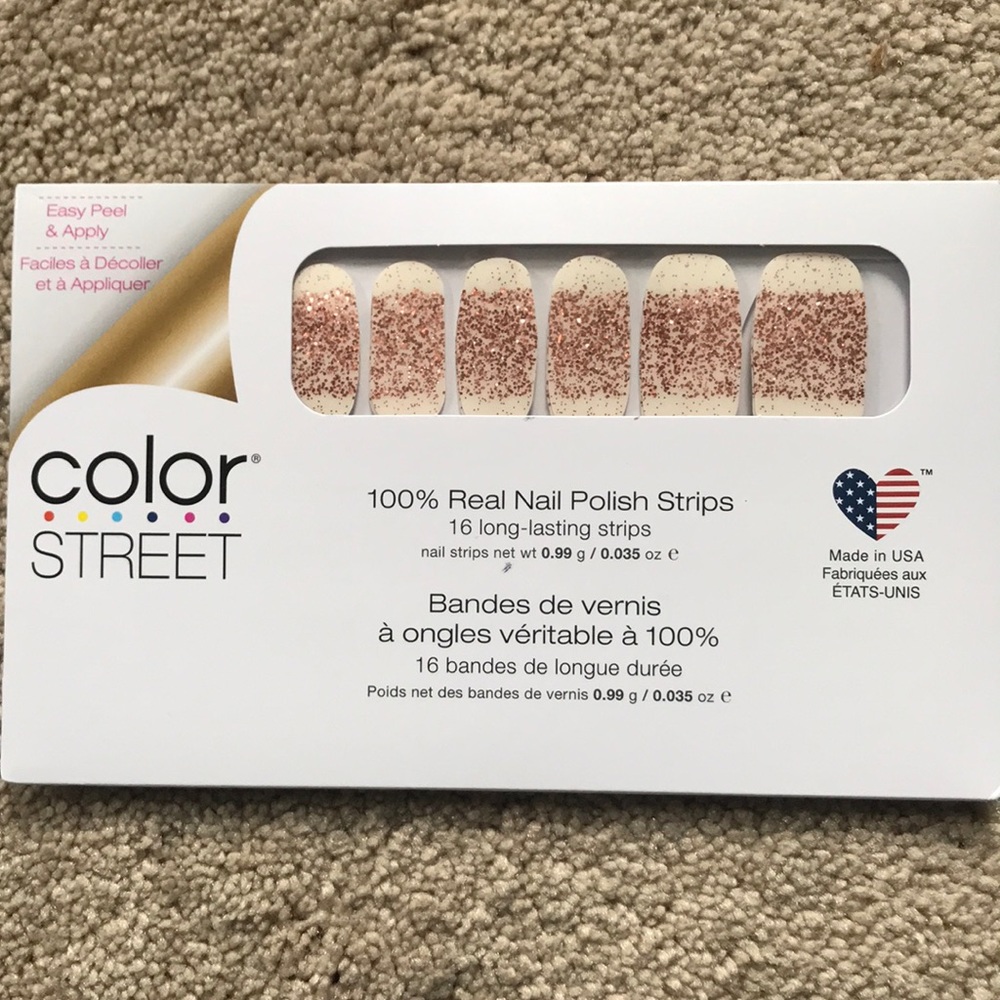 Color street coming up rose gold, glitter dip nail polish strips